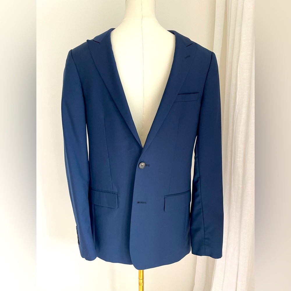 Men’s SANDRO suit, Medium Blue, Size 42 French